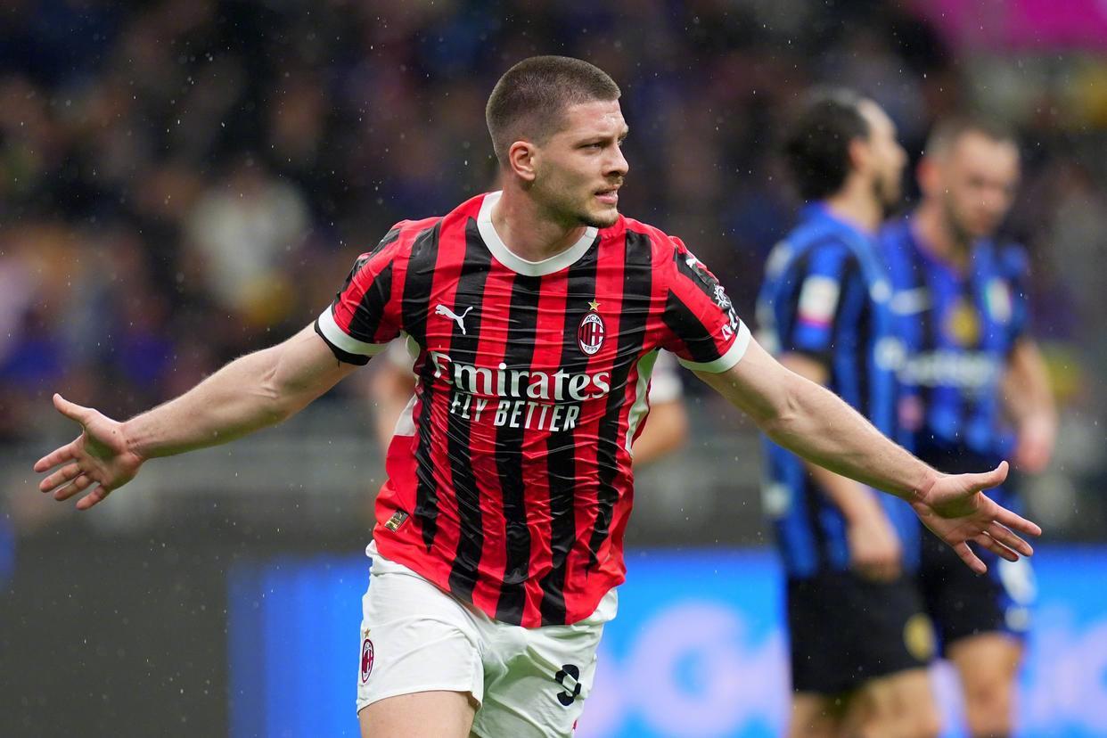 u8体育官方包含赛前AC米兰备战法国杯，造点机会细节曝光，引发热议，年轻球员得到机会的词条